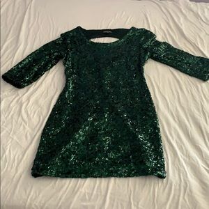 Green cocktail sequence mini dress
